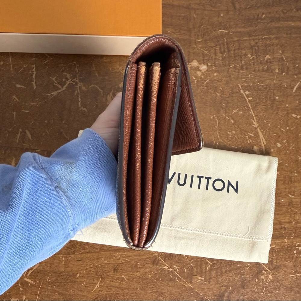 Louis Vuitton Monogram Coated Canvas
Wallet - Picture 9 of 13